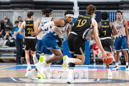 090122025 dziki dubrava